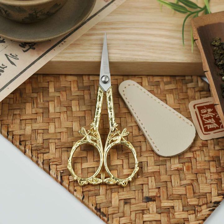 Exquisite Gold Scissors