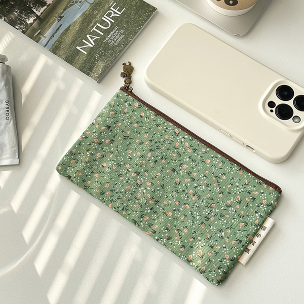 Green Wild Wander Japanese Fabric Pouch Ideal for Everyday Essentials